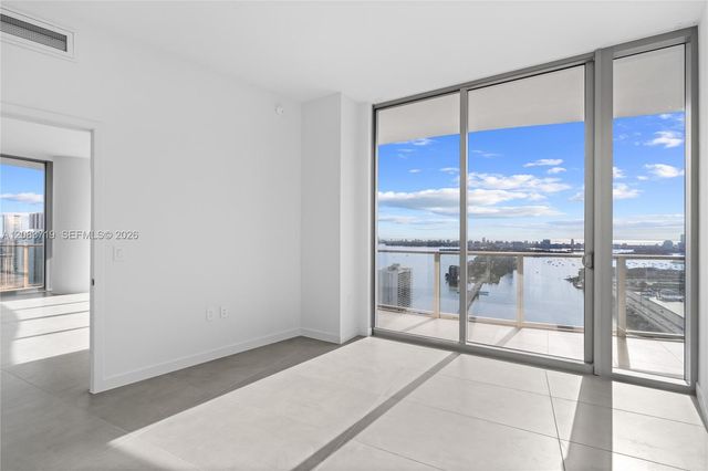 1400 Biscayne Boulevard 4106, Miami, FL 33132