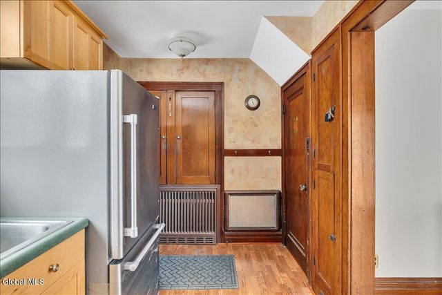 251 N Greenbush Road, Troy, NY 12180