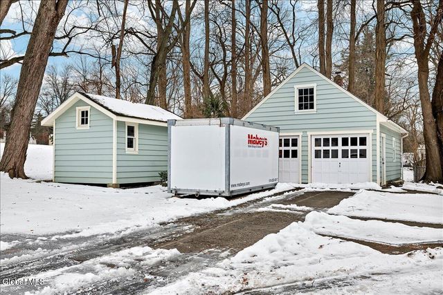 251 N Greenbush Road, Troy, NY 12180