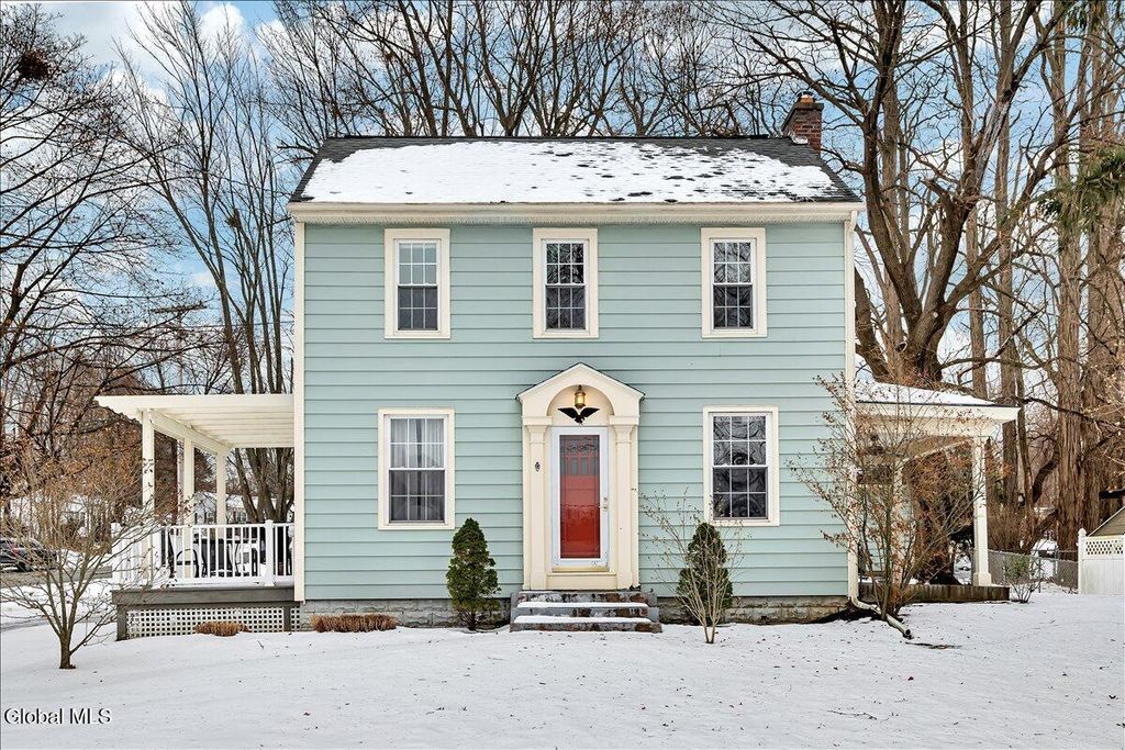 251 N Greenbush Road, Troy, NY 12180