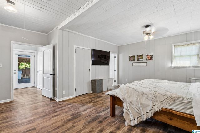 402 MILDRED STREET, Columbiana, AL 35051