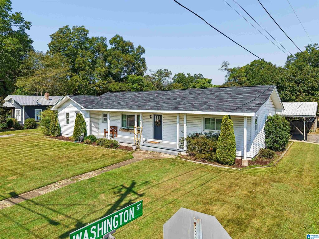 402 MILDRED STREET, Columbiana, AL 35051