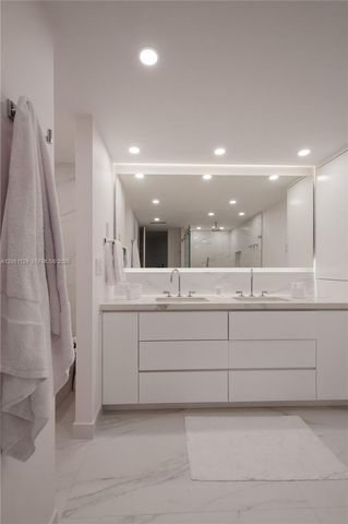 1121 Crandon Blvd D301 D301, Key Biscayne, FL 33149