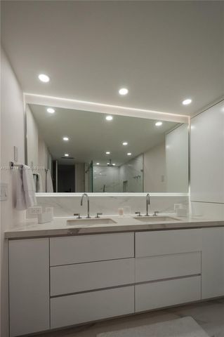 1121 Crandon Blvd D301 D301, Key Biscayne, FL 33149