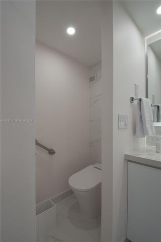 1121 Crandon Blvd D301 D301, Key Biscayne, FL 33149