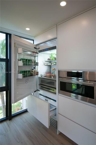 1121 Crandon Blvd D301 D301, Key Biscayne, FL 33149