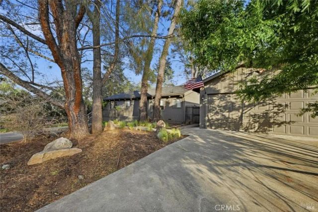9845 Siskiyou Court, Kelseyville, CA 95451