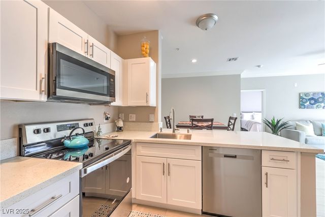 2900 Sunridge Heights Parkway 1115, Henderson, NV 89052