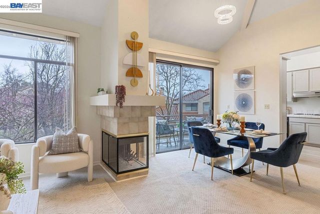 711 711 Lakemont Pl 4, San Ramon, CA 94582