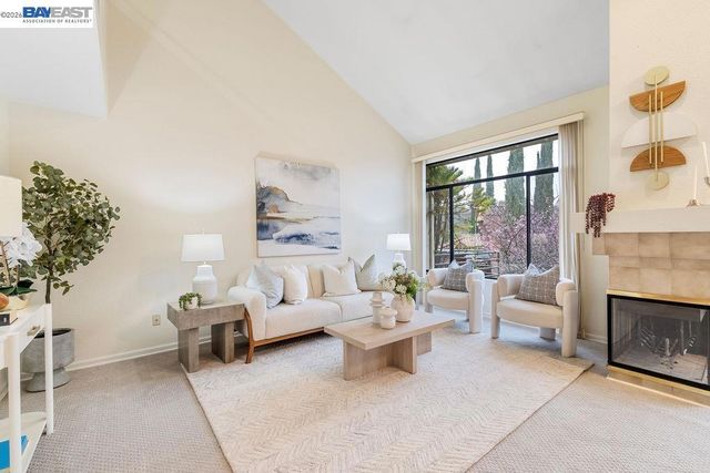 711 711 Lakemont Pl 4, San Ramon, CA 94582