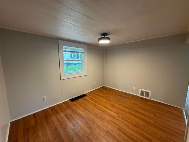 931 Pomeroy Street, Kalamazoo City, MI 49001