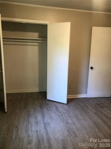 1310 Linwood Road, Gastonia, NC 28052