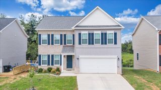 2064 Heys LN, Vinton, VA 24179