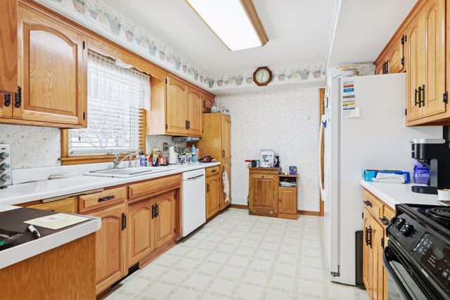 1484 Dieter Street, Saint Paul, MN 55106