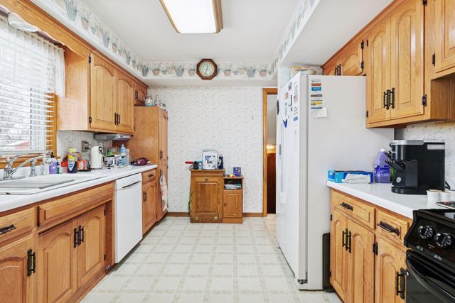 1484 Dieter Street, Saint Paul, MN 55106