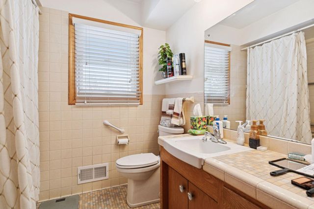 1484 Dieter Street, Saint Paul, MN 55106