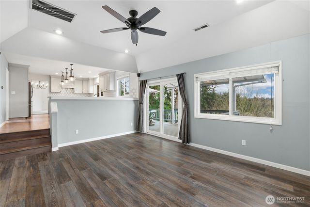 1113 SW 325th Place, Federal Way, WA 98023