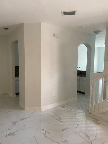 8962 SW 18th St 1109, Miramar, FL 33025