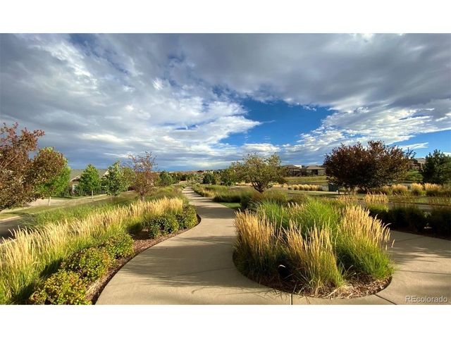 7660 S Blackstone Pkwy, Aurora, CO 80016