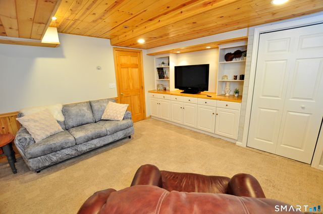 102 Petersen Road, Granby, CT 06035