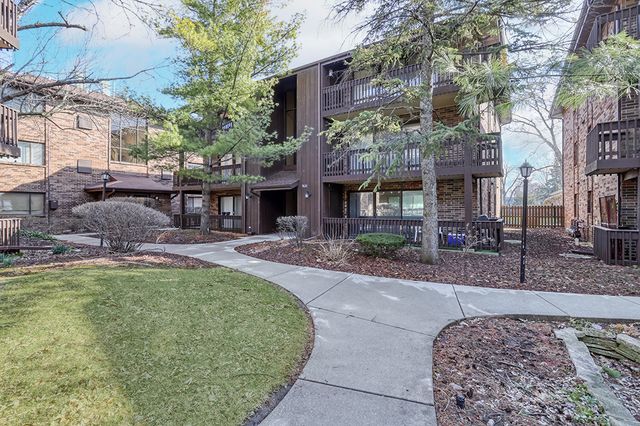 9600 S Mason Avenue 4, Oak Lawn, IL 60453