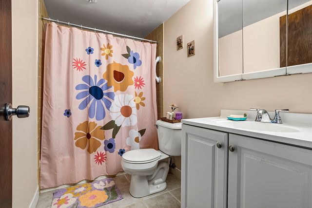 9600 S Mason Avenue 4, Oak Lawn, IL 60453