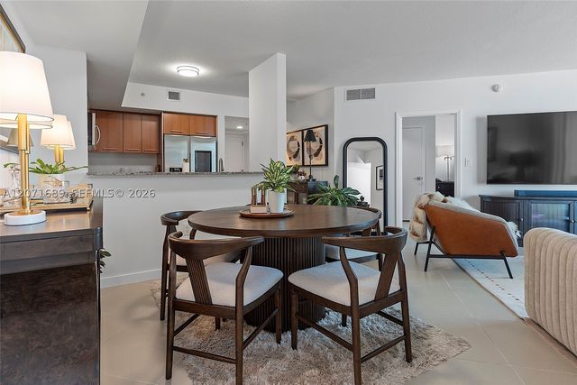 9066 SW 73rd CT 1007, Miami, FL 33156