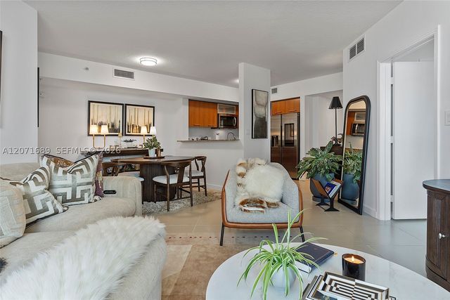 9066 SW 73rd CT 1007, Miami, FL 33156
