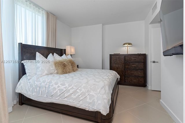 9066 SW 73rd CT 1007, Miami, FL 33156
