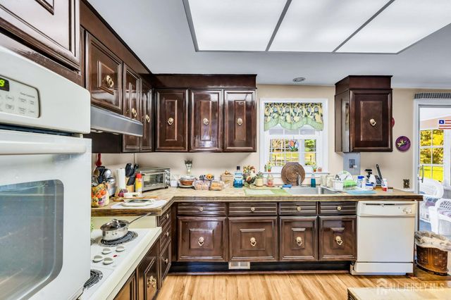 57-E Fairfield Lane, Monroe, NJ 08863