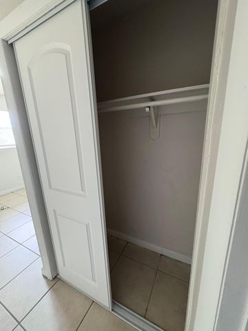 900 NW 17th Avenue East, Fort Lauderdale, FL 33311