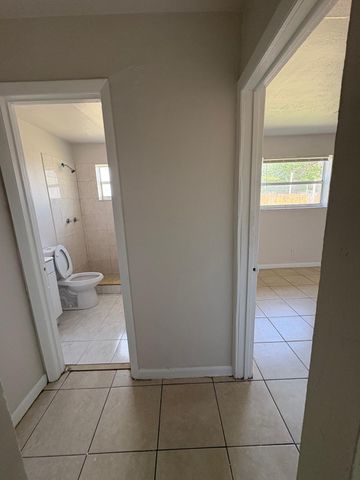 900 NW 17th Avenue East, Fort Lauderdale, FL 33311