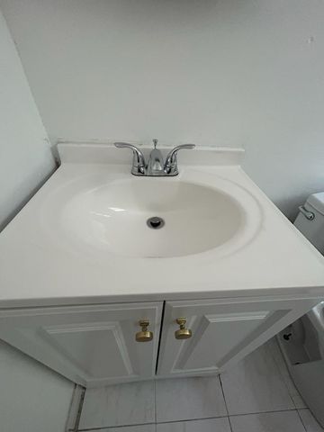 900 NW 17th Avenue East, Fort Lauderdale, FL 33311