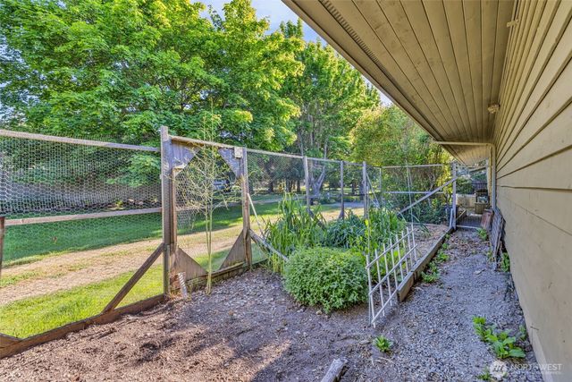 1433 Port Williams Road, Sequim, WA 98382