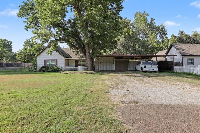 207 E Juniper Lane, Mustang, OK 73064