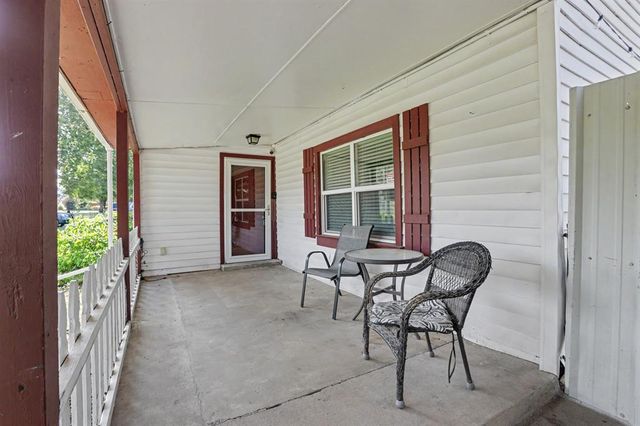 207 E Juniper Lane, Mustang, OK 73064