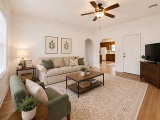 207 E Juniper Lane, Mustang, OK 73064