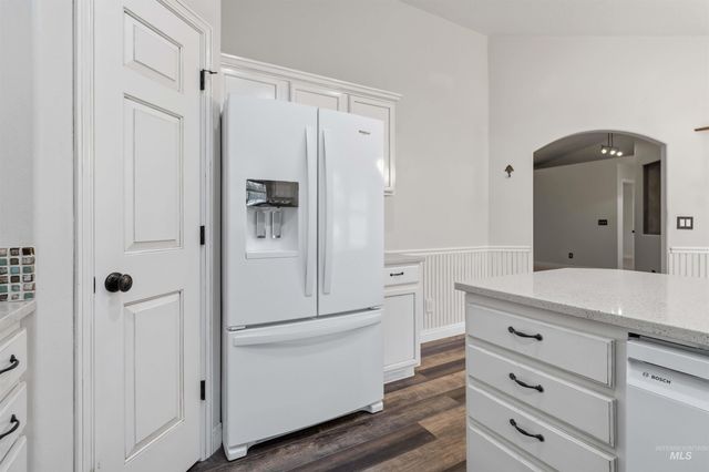 1228 E Maine Ave, Nampa, ID 83686