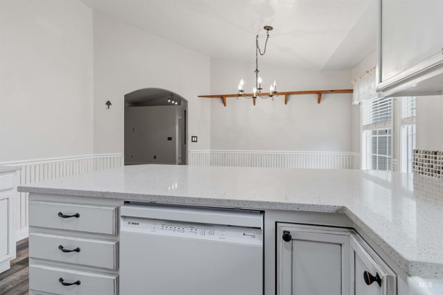 1228 E Maine Ave, Nampa, ID 83686