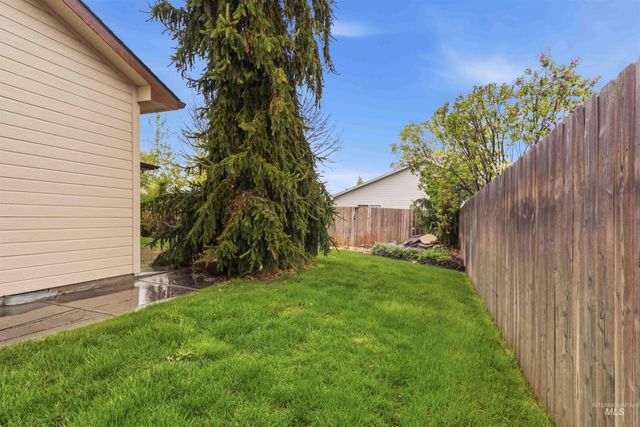 1228 E Maine Ave, Nampa, ID 83686