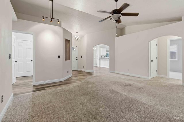 1228 E Maine Ave, Nampa, ID 83686