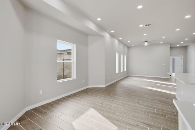 412 LESA Lane, El Paso, TX 79915