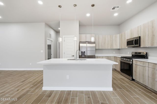 412 LESA Lane, El Paso, TX 79915