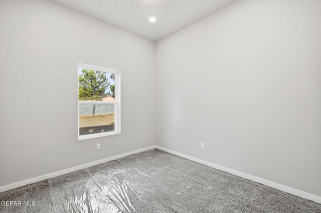 412 LESA Lane, El Paso, TX 79915