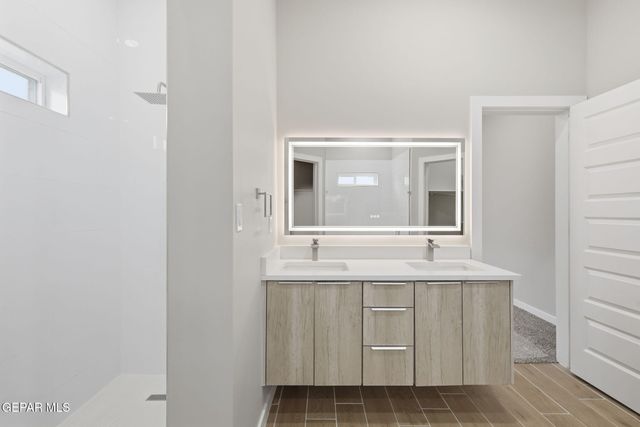 412 LESA Lane, El Paso, TX 79915