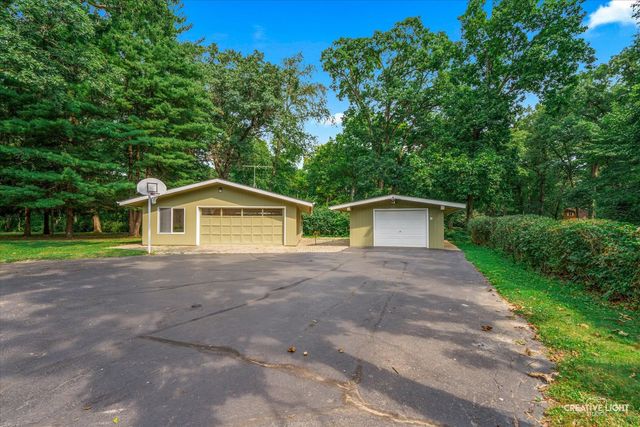 16323 Griswold Springs Road, Plano, IL 60545