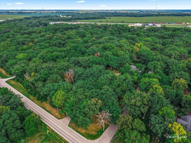 16323 Griswold Springs Road, Plano, IL 60545