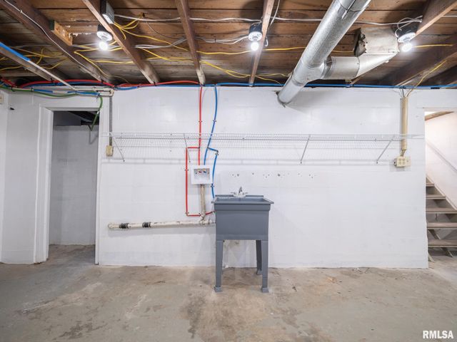 1509 CHESTNUT Street, Pekin, IL 61554