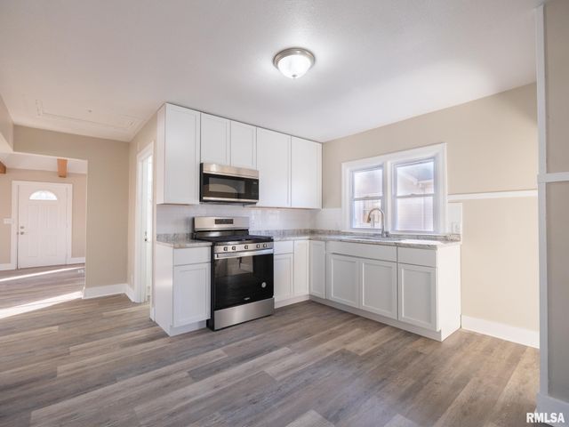 1509 CHESTNUT Street, Pekin, IL 61554