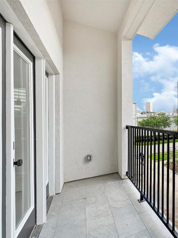 5619 Val Verde Street, Houston, TX 77057